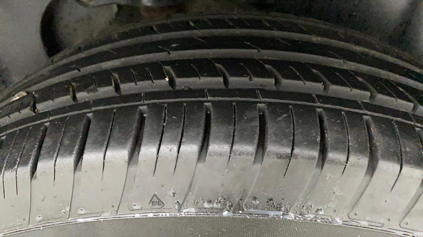 2021 Tata Harrier XZA PLUS 2.0L, Diesel, Automatic, 32,931 km, Left Rear Tyre Tread