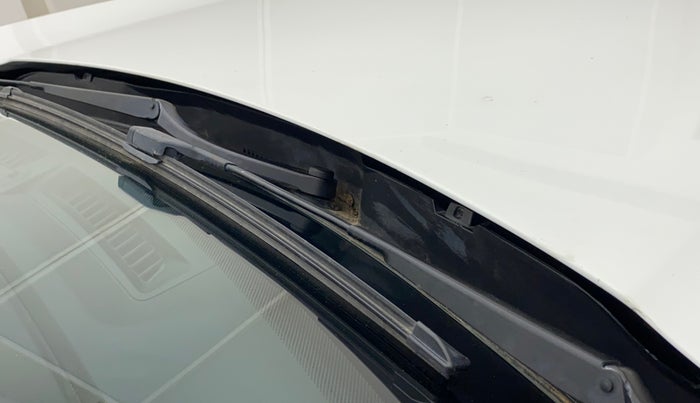 2021 Tata Harrier XZA PLUS 2.0L, Diesel, Automatic, 32,931 km, Front windshield - Wiper nozzle not functional
