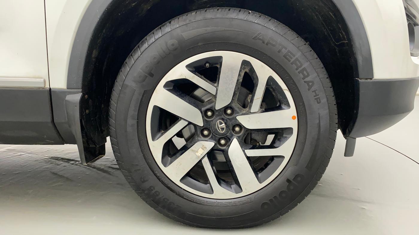 2021 Tata Harrier XZA PLUS 2.0L, Diesel, Automatic, 32,931 km, Right Front Wheel