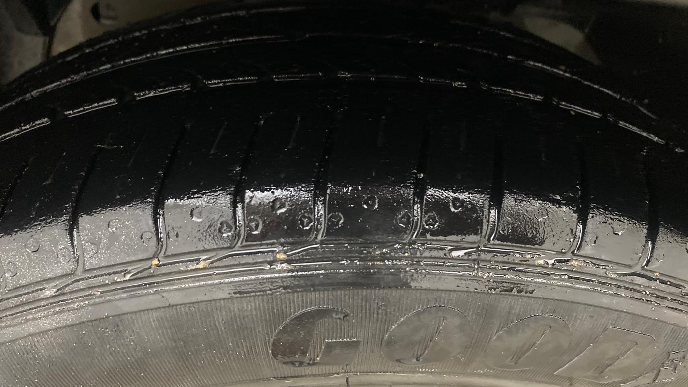 2021 Ford FREESTYLE TITANIUM 1.2 PETROL, Petrol, Manual, 28,600 km, Left Front Tyre Tread