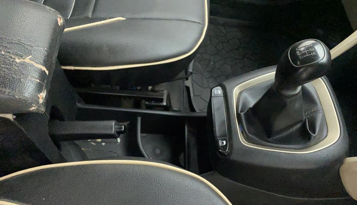 2019 Hyundai NEW SANTRO ERA EXECUTIVE, Petrol, Manual, 69,331 km, Gear Lever