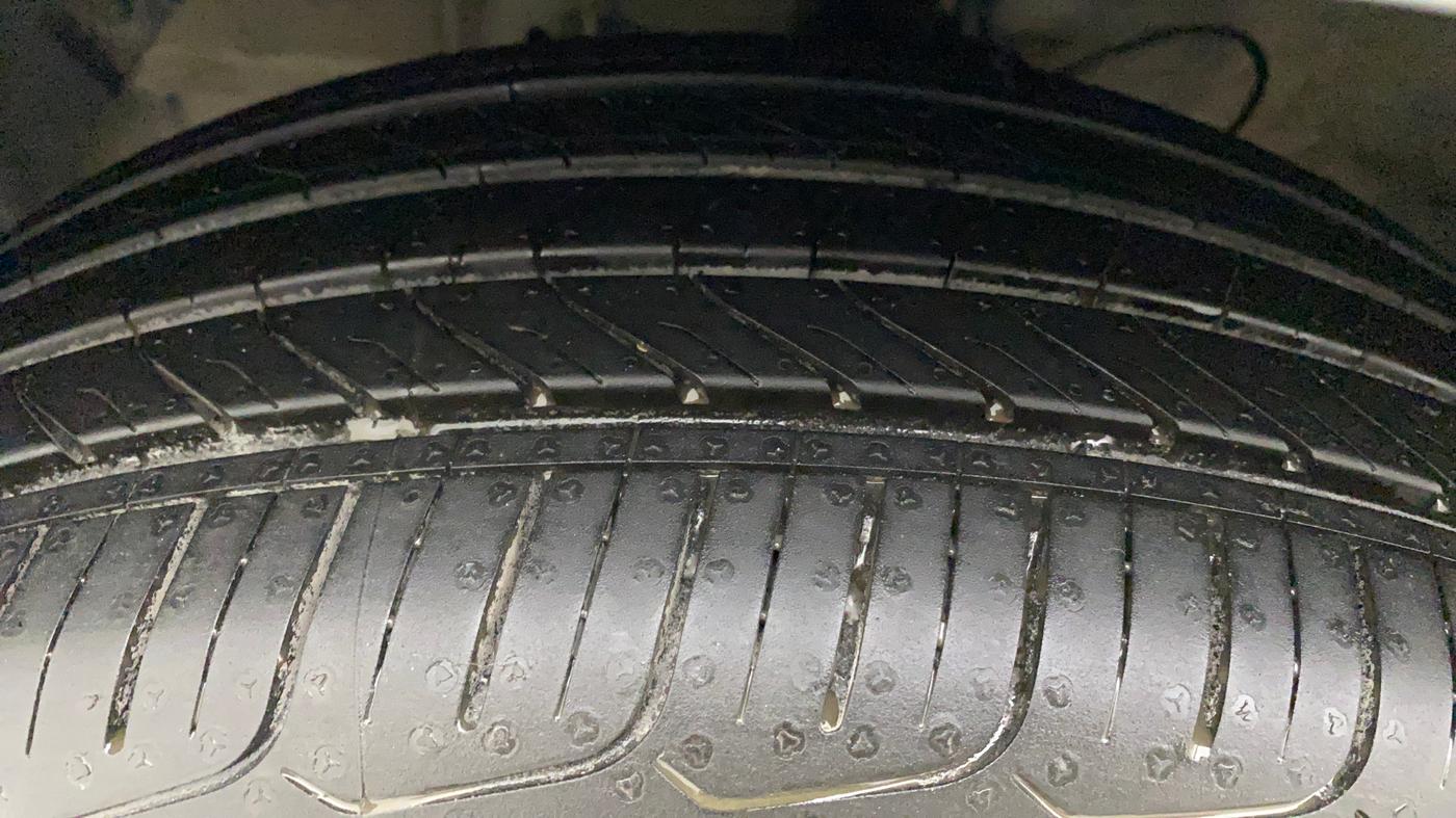 2019 Hyundai NEW SANTRO ERA EXECUTIVE, Petrol, Manual, 69,331 km, Left Front Tyre Tread