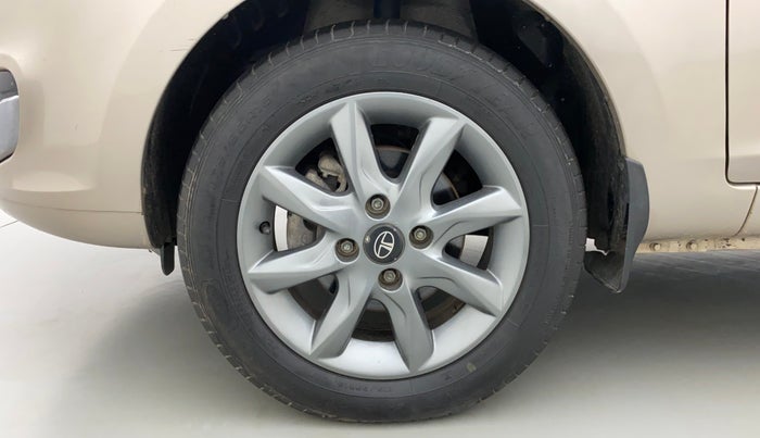 2016 Tata Bolt XT REVOTRON, Petrol, Manual, 14,567 km, Left Front Wheel