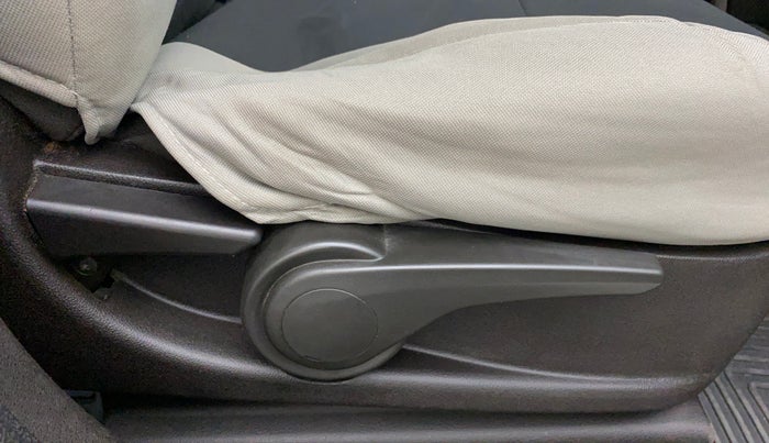 2016 Tata Bolt XT REVOTRON, Petrol, Manual, 14,567 km, Driver Side Adjustment Panel