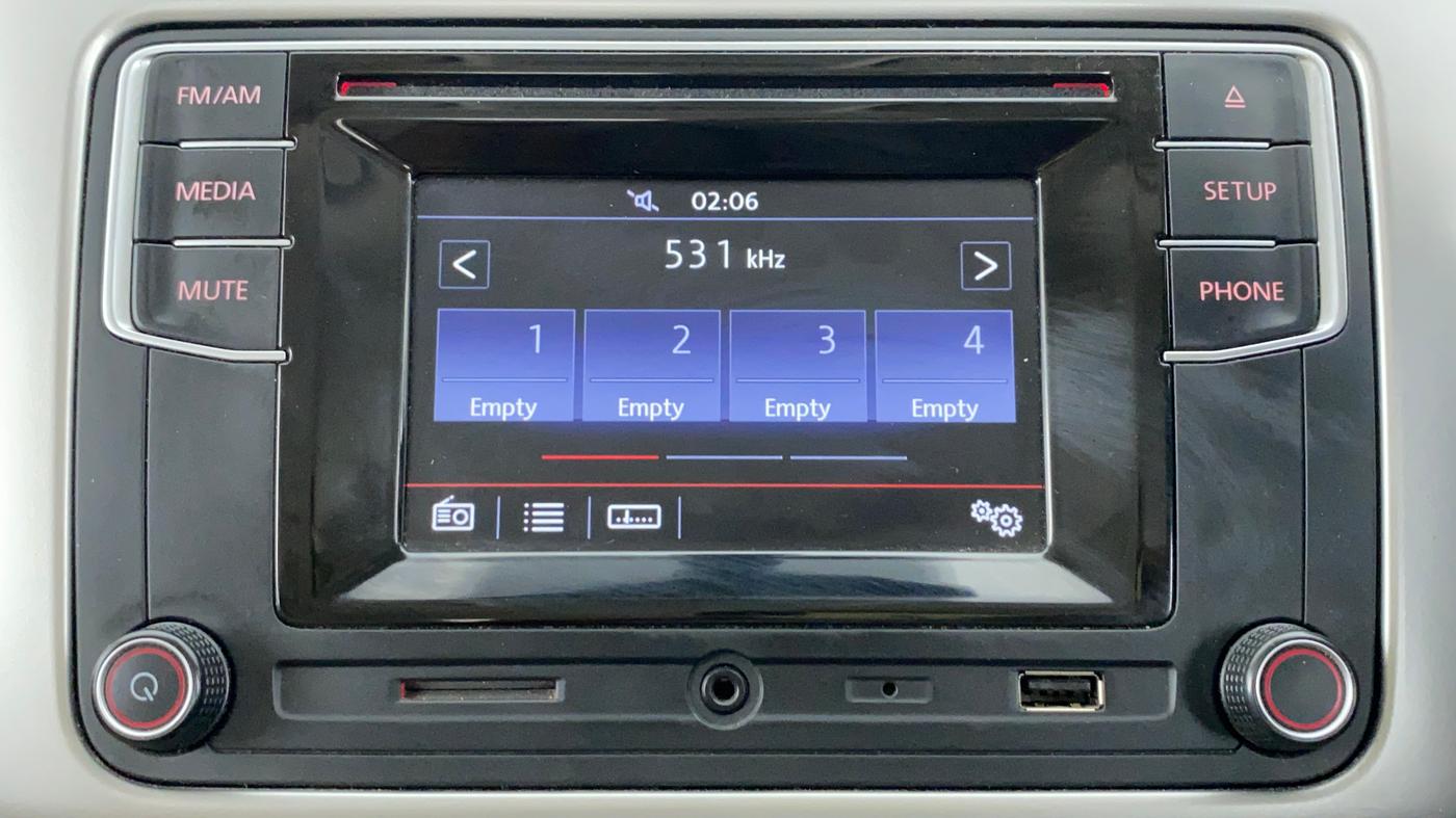 2016 Volkswagen Vento HIGHLINE TDI AT, Diesel, Automatic, 24,828 km, Infotainment System