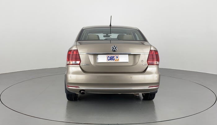 2016 Volkswagen Vento HIGHLINE TDI AT, Diesel, Automatic, 24,828 km, Back/Rear