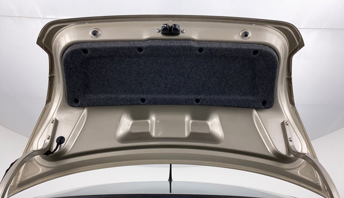 2016 Volkswagen Vento HIGHLINE TDI AT, Diesel, Automatic, 24,828 km, Boot Door Open