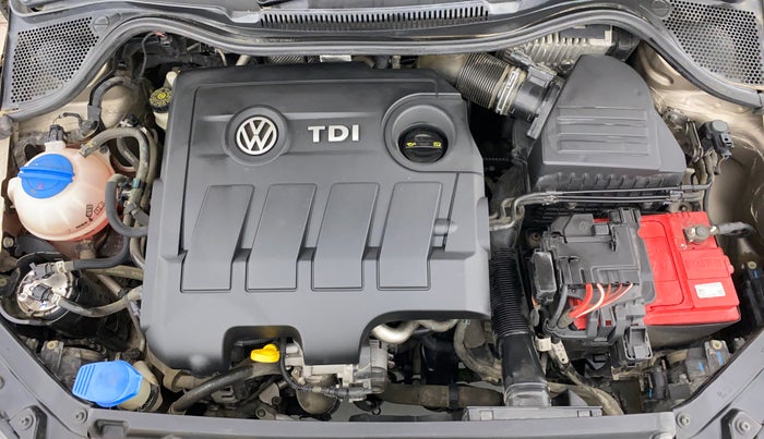 2016 Volkswagen Vento HIGHLINE TDI AT, Diesel, Automatic, 24,828 km, Open Bonet