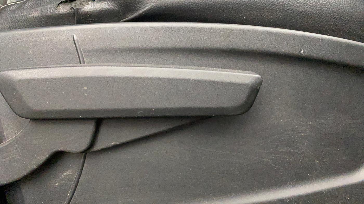 2023 Tata PUNCH ACCOMPLISHED SUNROOF MT, CNG, Manual, 45,775 km, Driver Side Adjustment Panel