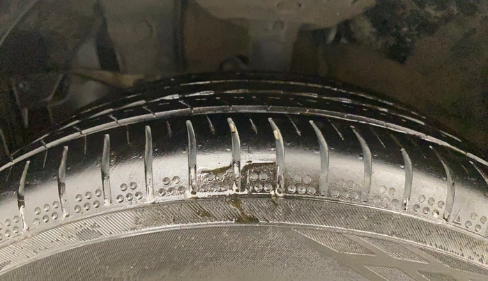 2023 Honda Amaze 1.2L I-VTEC VX, Petrol, Manual, 56,143 km, Left Front Tyre Tread