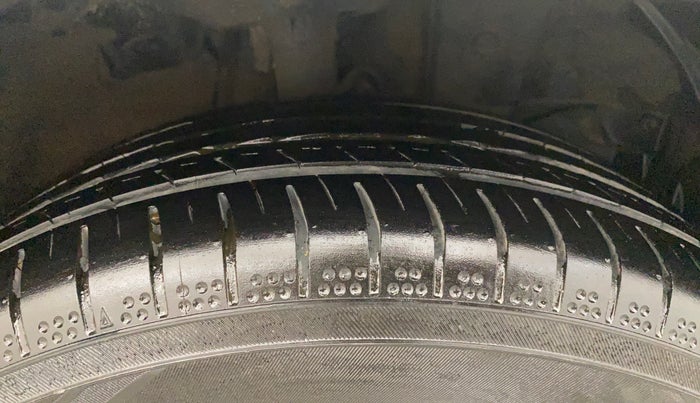 2023 Honda Amaze 1.2L I-VTEC VX, Petrol, Manual, 56,143 km, Right Front Tyre Tread