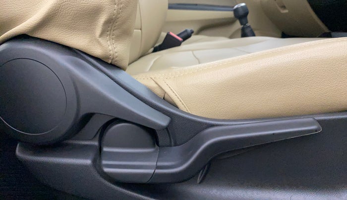 2023 Honda Amaze 1.2L I-VTEC VX, Petrol, Manual, 56,143 km, Driver Side Adjustment Panel