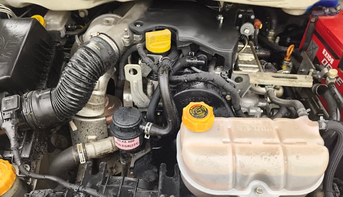 2019 Tata Hexa XM PLUS 4X2 7 STR, Diesel, Manual, 1,01,654 km, Engine View