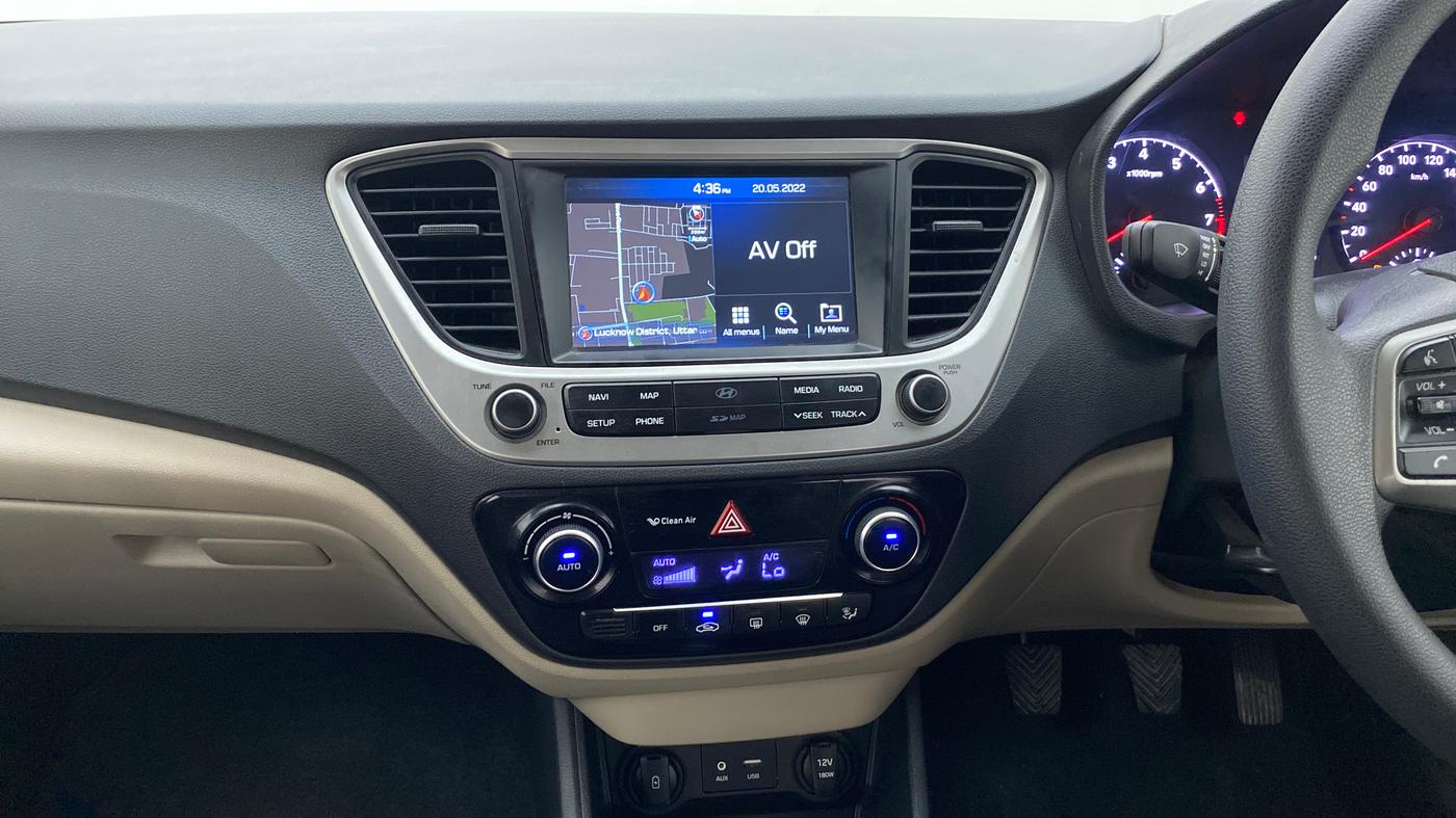 2017 Hyundai Verna 1.6 SX VTVT, Petrol, Manual, 23,788 km, Air Conditioner