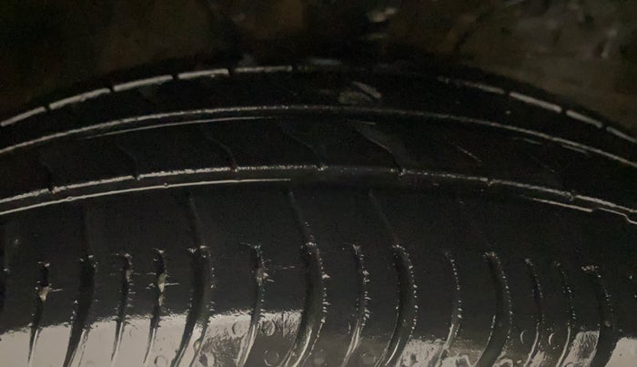 2021 Maruti S PRESSO VXI PLUS AMT, Petrol, Automatic, 57,395 km, Right Front Tyre Tread