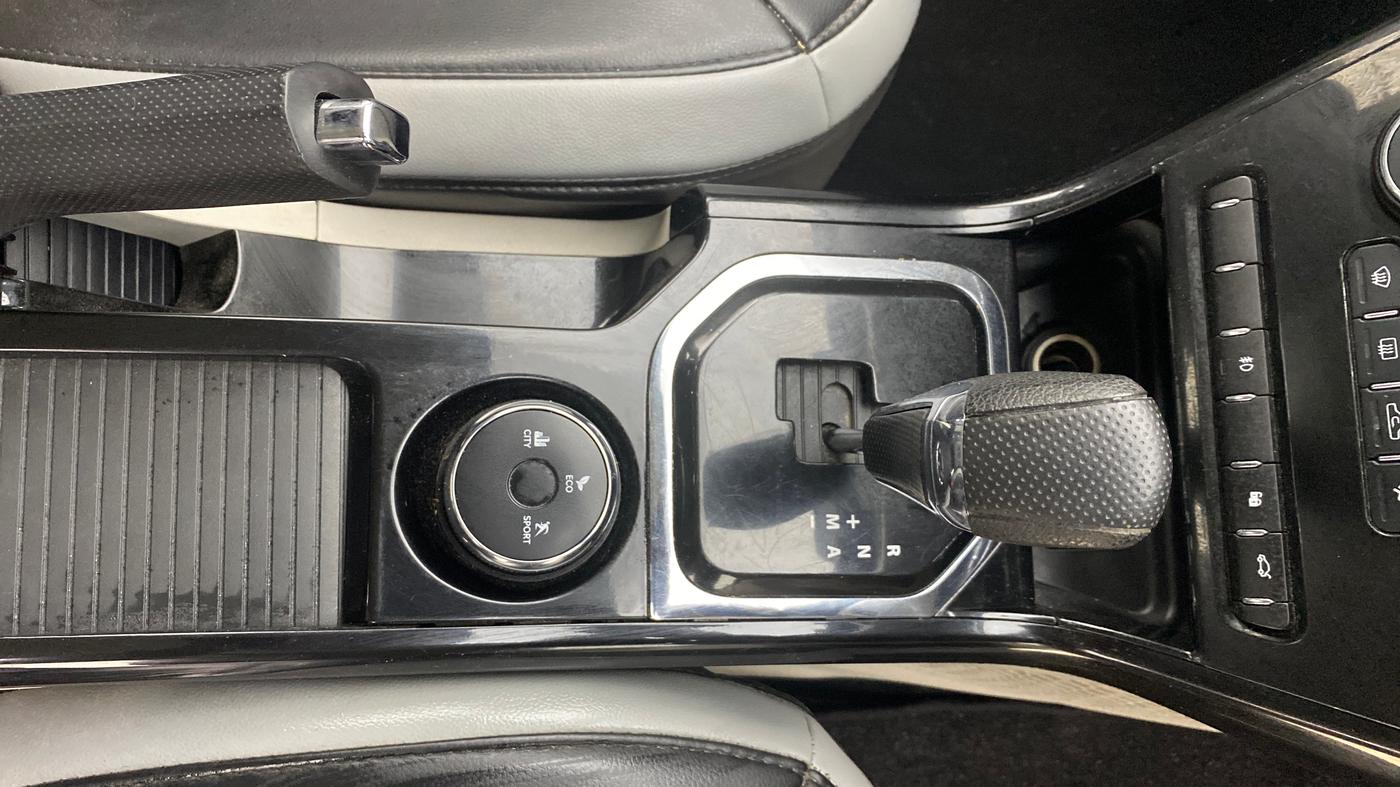 2022 Tata NEXON XZA PLUS (PREMIUM) PETROL, CNG, Automatic, 54,232 km, Gear Lever