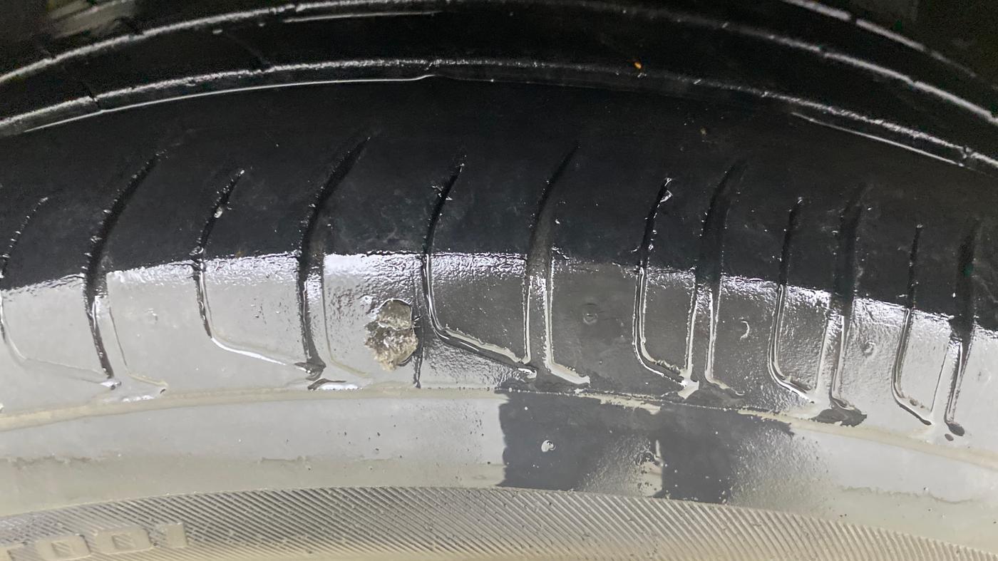 2022 Tata NEXON XZA PLUS (PREMIUM) PETROL, CNG, Automatic, 54,232 km, Left Front Tyre Tread