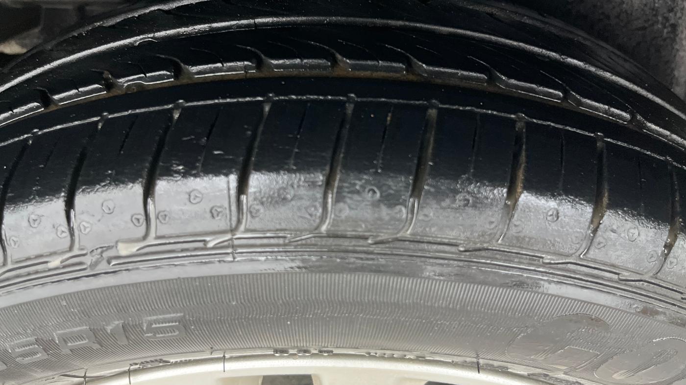 2021 Maruti Ciaz ZETA 1.5 SHVS MT PETROL, Petrol, Manual, 17,578 km, Right Rear Tyre Tread