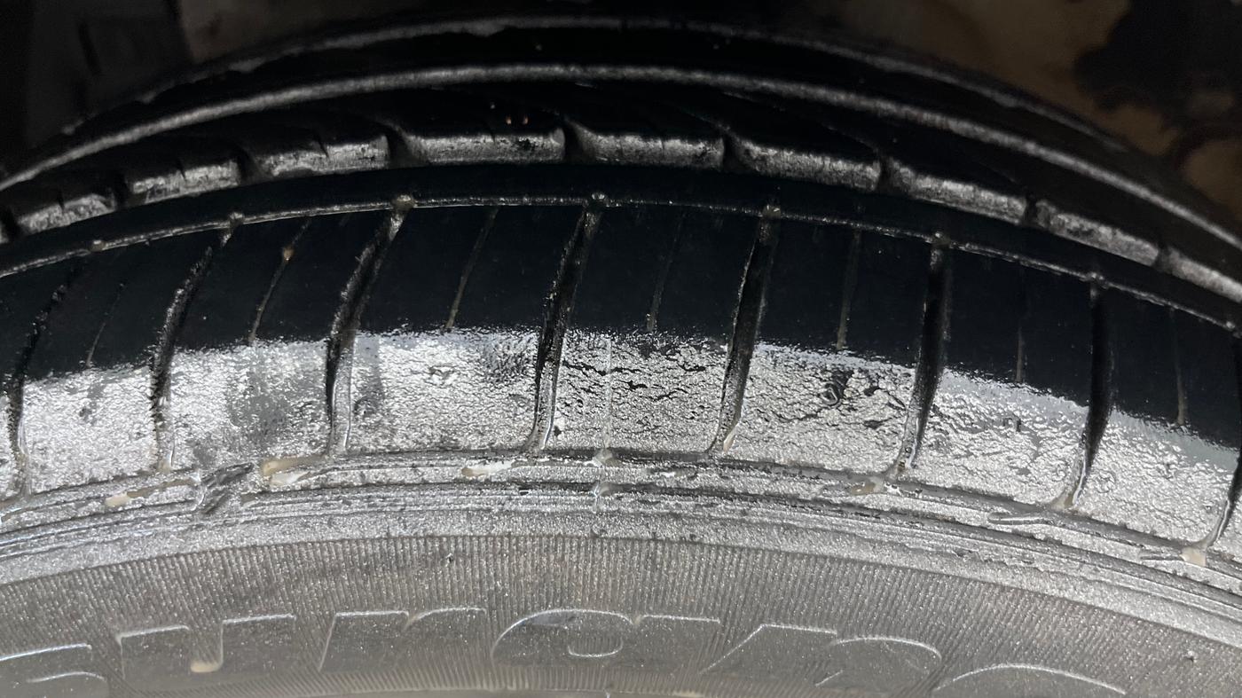 2021 Maruti Ciaz ZETA 1.5 SHVS MT PETROL, Petrol, Manual, 17,578 km, Left Front Tyre Tread