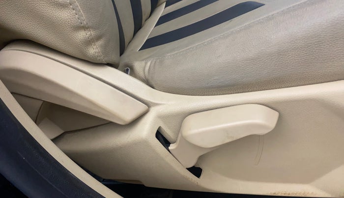 2017 Ford Figo Aspire TITANIUM 1.2 PETROL, Petrol, Manual, 42,174 km, Driver Side Adjustment Panel