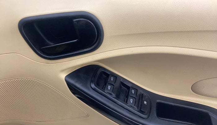 2017 Ford Figo Aspire TITANIUM 1.2 PETROL, Petrol, Manual, 42,174 km, Driver Side Door Panels Control