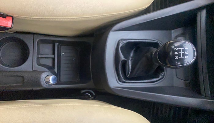 2017 Ford Figo Aspire TITANIUM 1.2 PETROL, Petrol, Manual, 42,174 km, Gear Lever