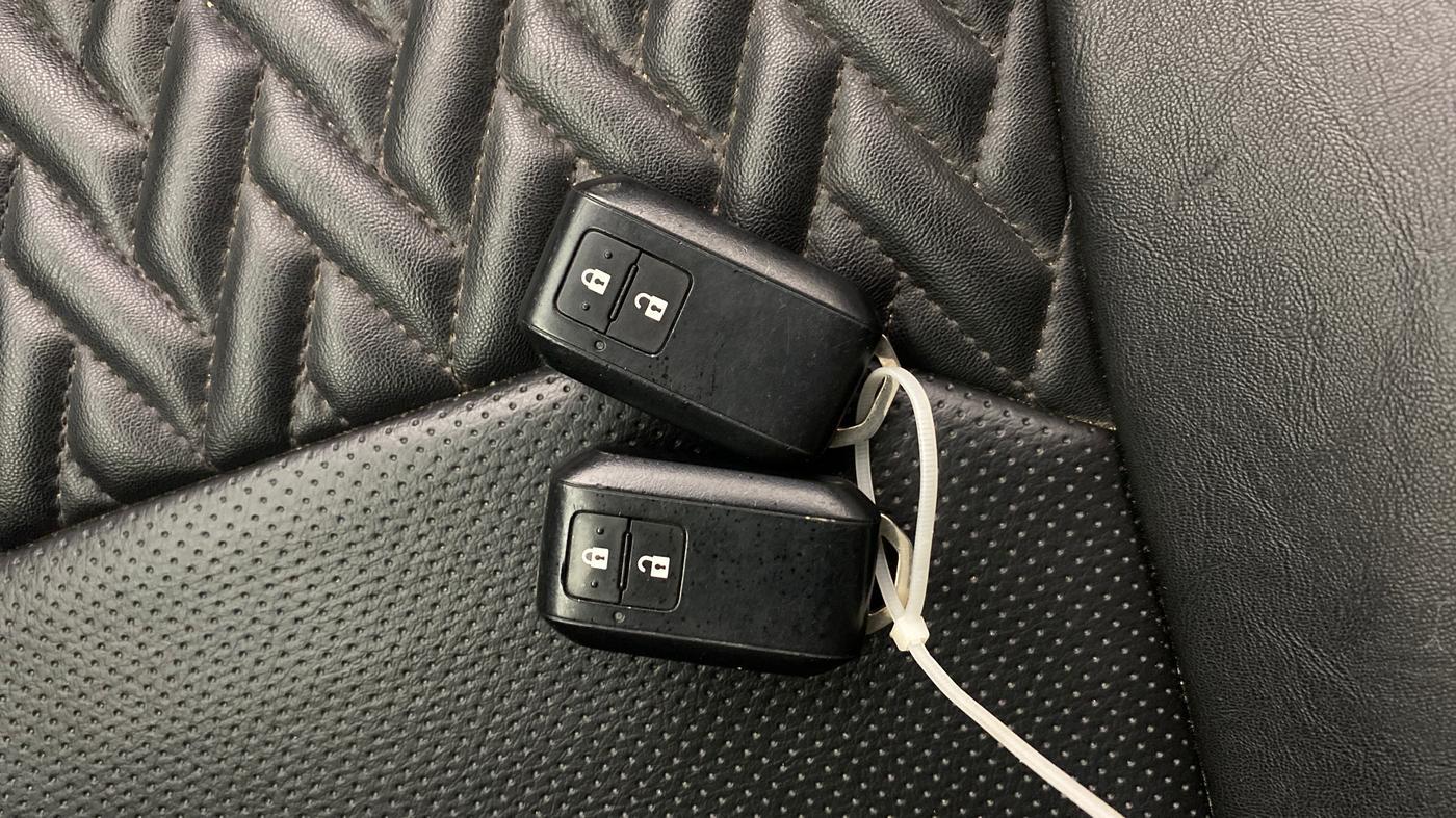 2024 Maruti Grand Vitara ZETA SMART HYBRID, Petrol, Manual, 13,786 km, Key Close Up