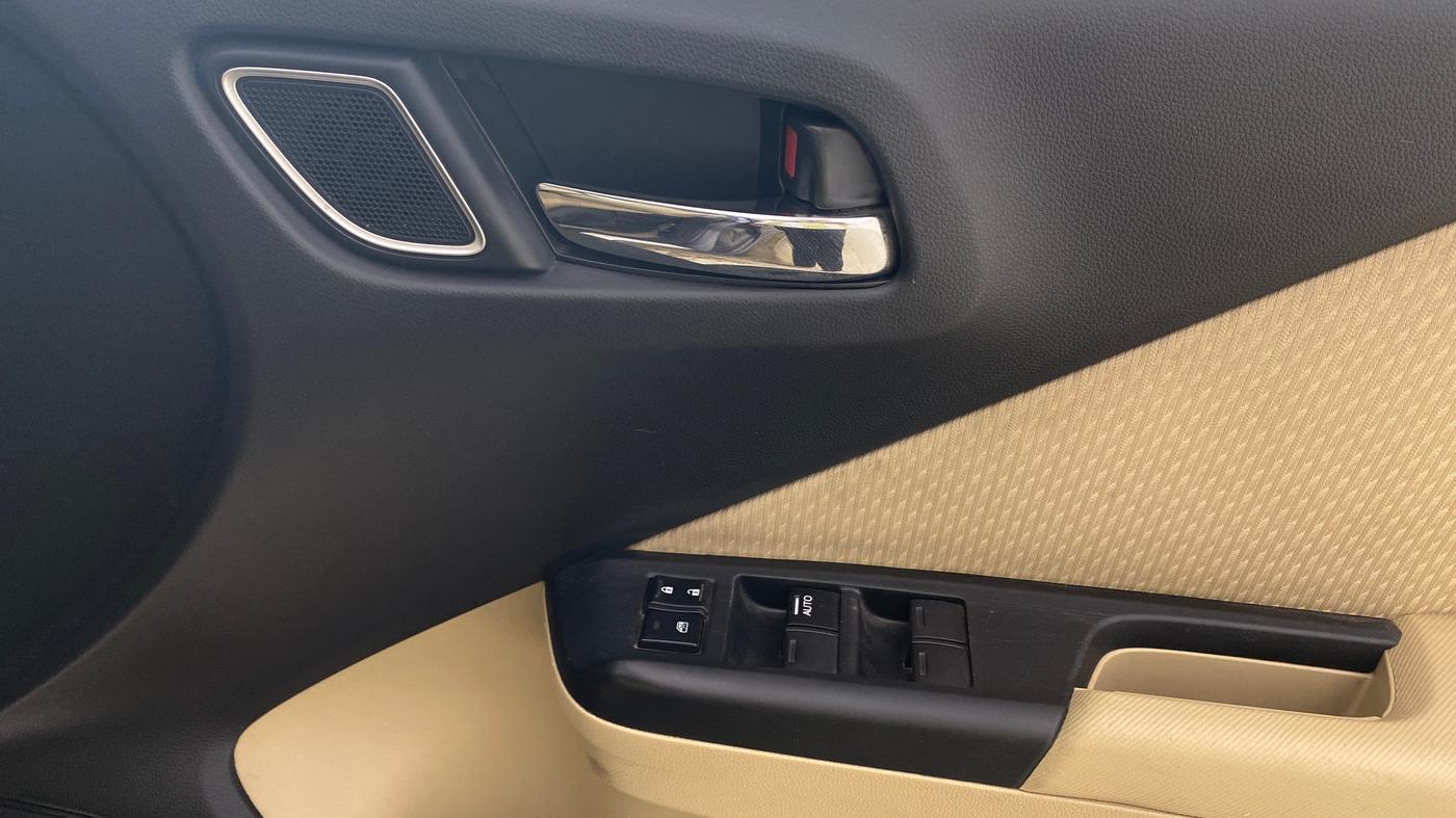 2019 Honda City 1.5L I-VTEC VX CVT, Petrol, Automatic, 44,065 km, Driver Side Door Panels Control