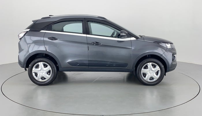 2020 Tata NEXON XMA SUNROOF 1.2 RTN, Petrol, Automatic, 26,829 km, Right Side View
