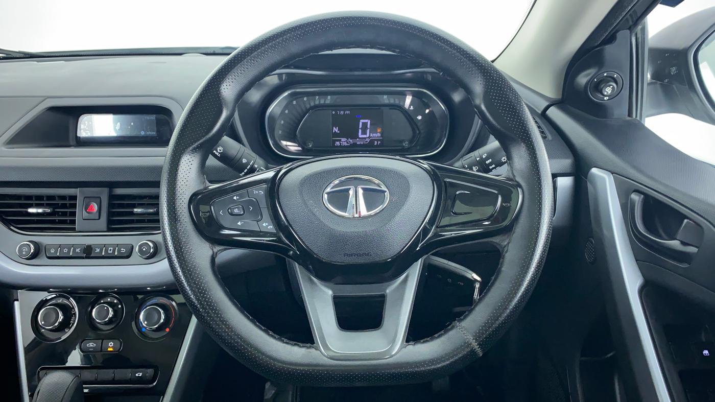 2020 Tata NEXON XMA SUNROOF 1.2 RTN, Petrol, Automatic, 26,829 km, Steering Wheel Close Up