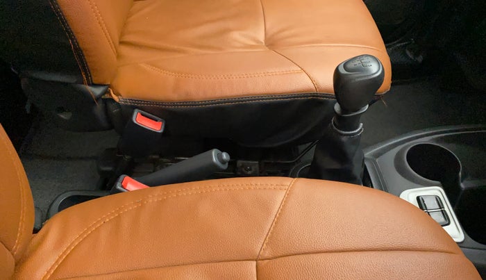 2018 Datsun Redi Go T (O), Petrol, Manual, 51,647 km, Gear Lever
