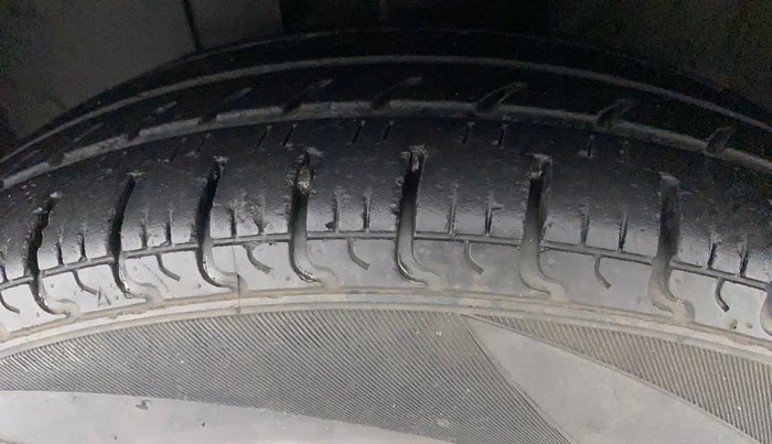 2018 Datsun Redi Go T (O), Petrol, Manual, 51,647 km, Left Front Tyre Tread