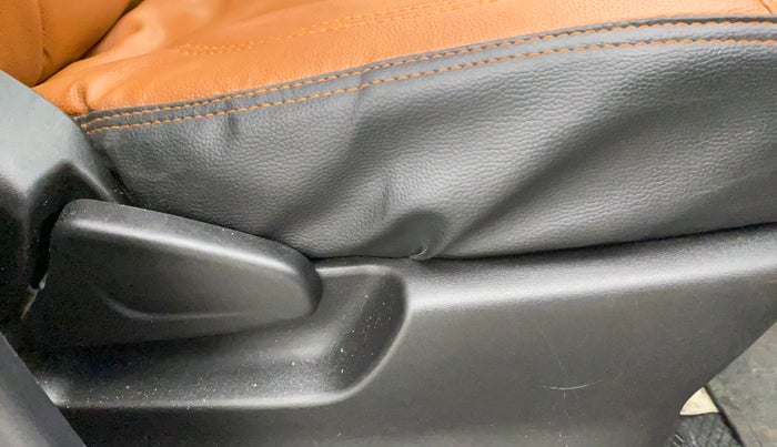 2018 Datsun Redi Go T (O), Petrol, Manual, 51,647 km, Driver Side Adjustment Panel