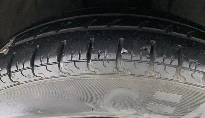 2018 Datsun Redi Go T (O), Petrol, Manual, 51,647 km, Right Front Tyre Tread