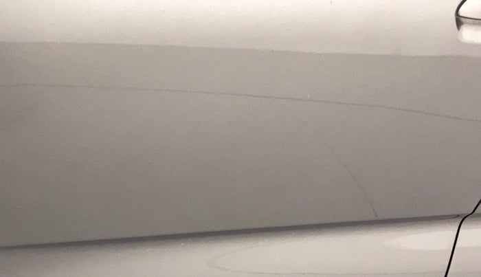 2018 Datsun Redi Go T (O), Petrol, Manual, 51,647 km, Front passenger door - Slightly dented