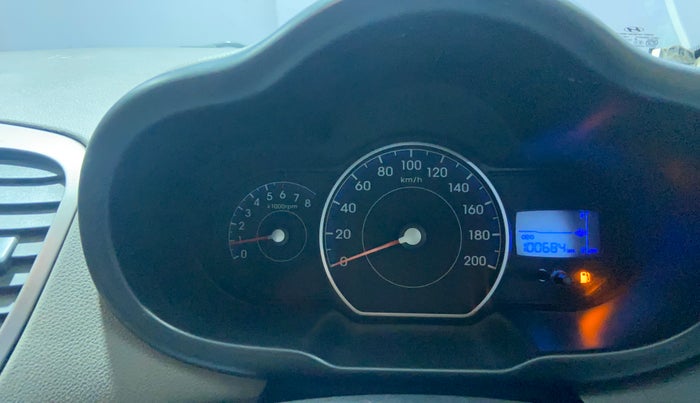 2015 Hyundai i10 MAGNA 1.1, Petrol, Manual, 1,00,643 km, Odometer Image