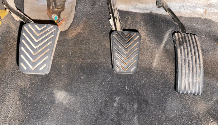 2016 Hyundai Eon ERA +, Petrol, Manual, 58,898 km, Pedals