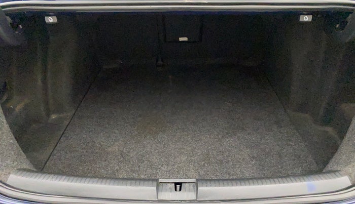 2014 Volkswagen Jetta HIGHLINE TDI AT, Diesel, Automatic, 75,042 km, Boot Inside