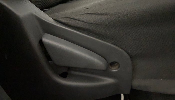 2020 Datsun Go T(O), Petrol, Manual, 70,667 km, Driver Side Adjustment Panel