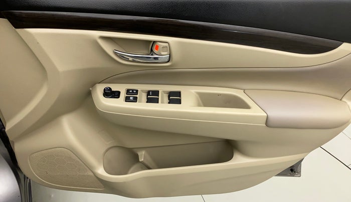 2017 Maruti Ciaz ZETA 1.4  MT PETROL, Petrol, Manual, 78,523 km, Driver Side Door Panels Control