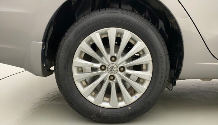 2017 Maruti Ciaz ZETA 1.4  MT PETROL, Petrol, Manual, 78,523 km, Right Rear Wheel