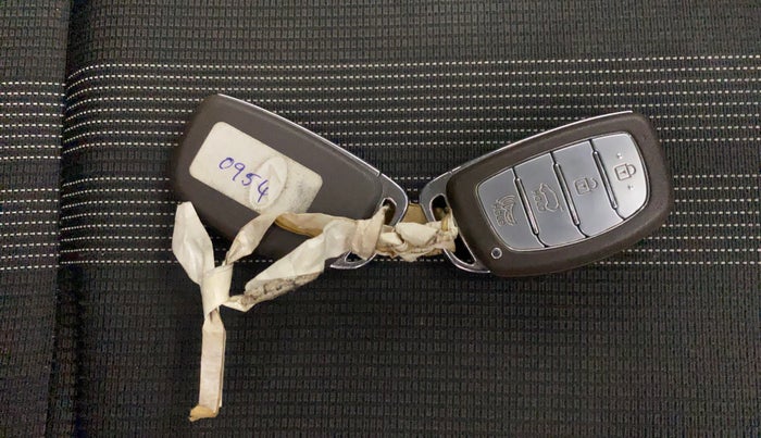 2019 Hyundai VENUE SX PLUS 1.0 TURBO DCT, Petrol, Automatic, 33,543 km, Key Close Up