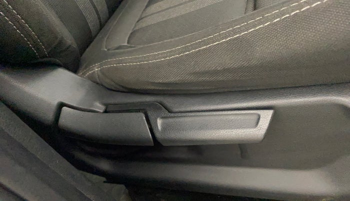 2019 Hyundai VENUE SX PLUS 1.0 TURBO DCT, Petrol, Automatic, 33,543 km, Driver Side Adjustment Panel