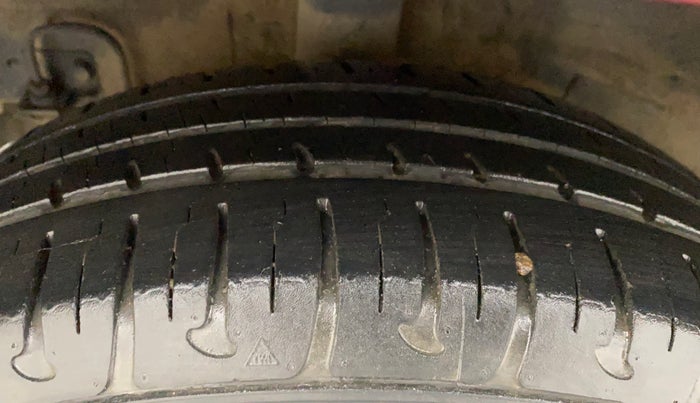 2018 Hyundai Grand i10 SPORTZ (O) AT 1.2 KAPPA VTVT, Petrol, Automatic, 21,242 km, Right Rear Tyre Tread