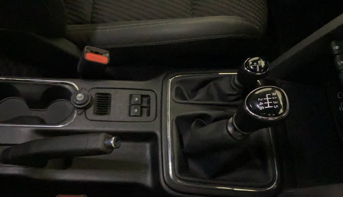 2022 Mahindra Thar LX HT PETROL 4WD MT, Petrol, Manual, 27,543 km, Gear Lever