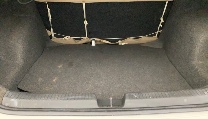 2017 Volkswagen Ameo HIGHLINE1.5L, Diesel, Manual, 33,742 km, Boot Inside