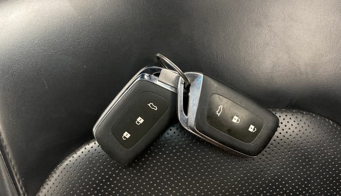 2022 MG HECTOR SHARP 1.5 PETROL CVT, Petrol, Automatic, 89,105 km, Key Close Up