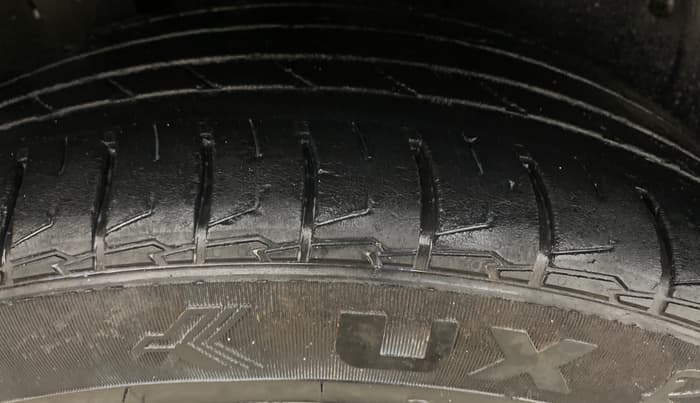 2022 MG HECTOR SHARP 1.5 PETROL CVT, Petrol, Automatic, 89,105 km, Right Rear Tyre Tread