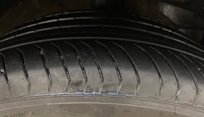 2022 MG HECTOR SHARP 1.5 PETROL CVT, Petrol, Automatic, 89,105 km, Right Front Tyre Tread