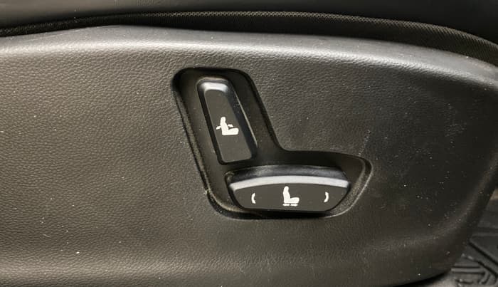 2022 MG HECTOR SHARP 1.5 PETROL CVT, Petrol, Automatic, 89,105 km, Driver Side Adjustment Panel